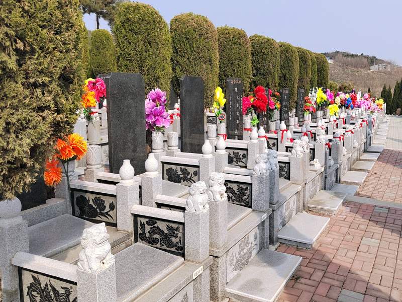 大连仙人顶公墓